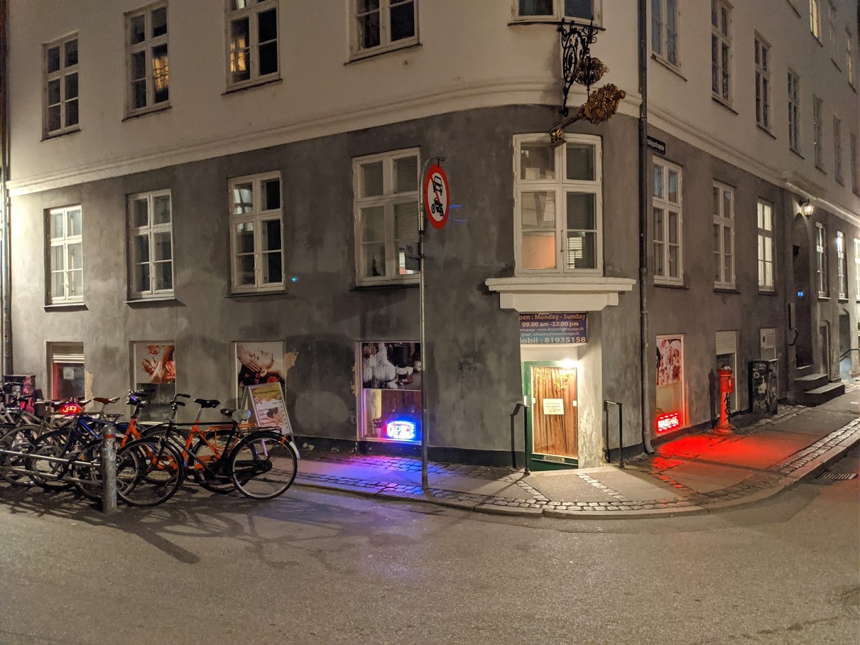 Massage Eines Kunden Wird Erotisch Massage Eines Kunden Wird Erotisch